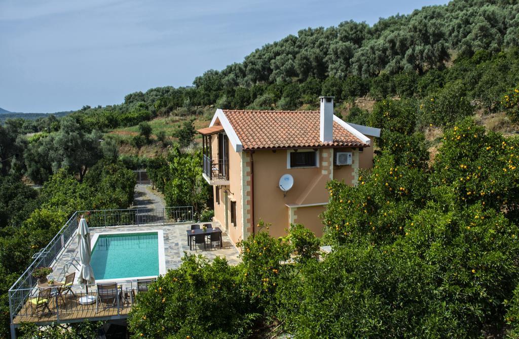 Citrea Villa Fournes Buitenkant foto